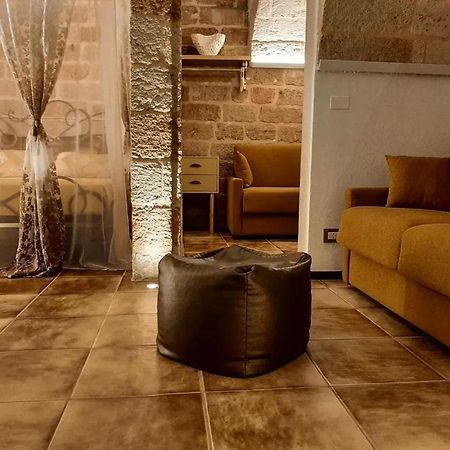 Отель Gold White Exclusive House Полиньяно-а-Маре Экстерьер фото