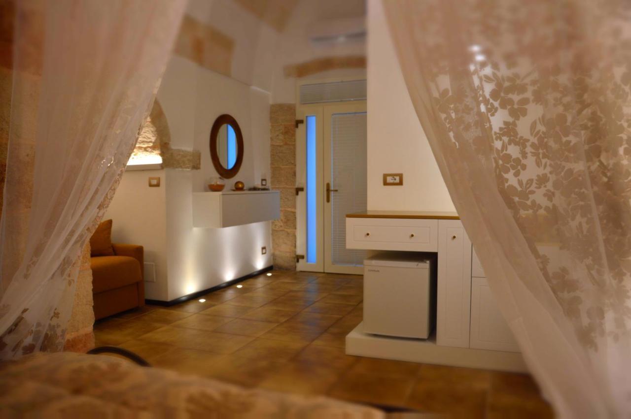 Отель Gold White Exclusive House Полиньяно-а-Маре Экстерьер фото